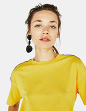 Load image into Gallery viewer, T-shirt with side taping